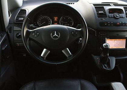  Mercedes-Benz Vito Long