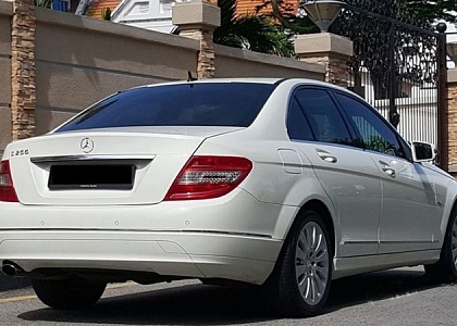 Mercedes-Benz C200